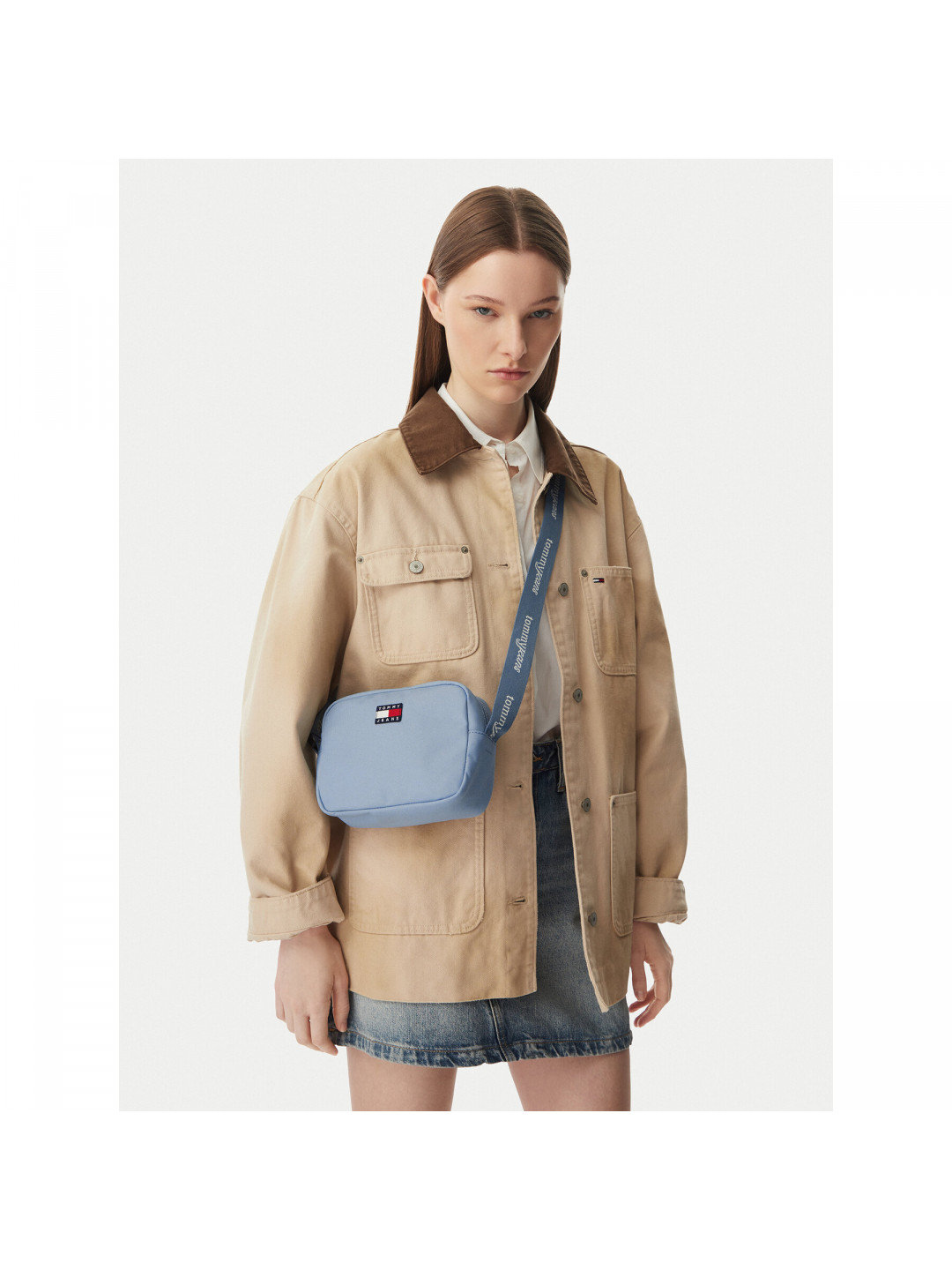 Kabelka Tommy Jeans Tjw Ess Daily Crossover AW0AW18769 Modrá